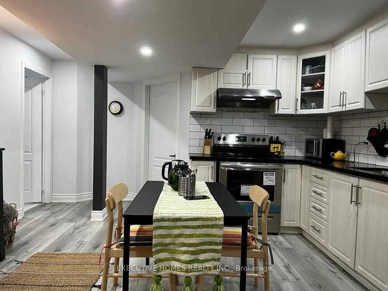 home for lease on 1009 Job Crescent