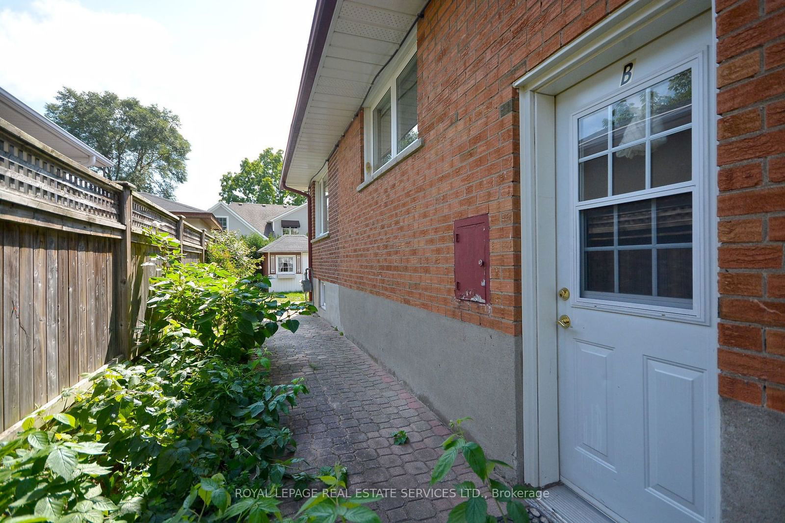 Detached House leased at Lower-1144 Sarta Road, Oakville, Bronte East, L6L 2P2 - MLS: W11895914