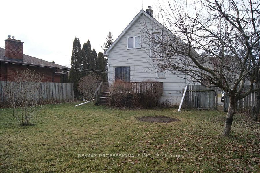 Listing Image 3