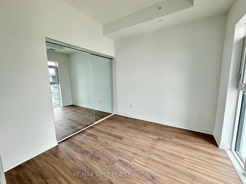 615 - 490 Gordon Krantz Ave, Milton, L9E 1Z5 | Image 2