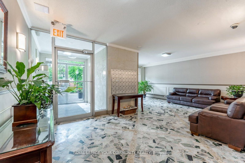 704 - 15 Elizabeth St N, Mississauga, L5G 2Z3 | Image 3