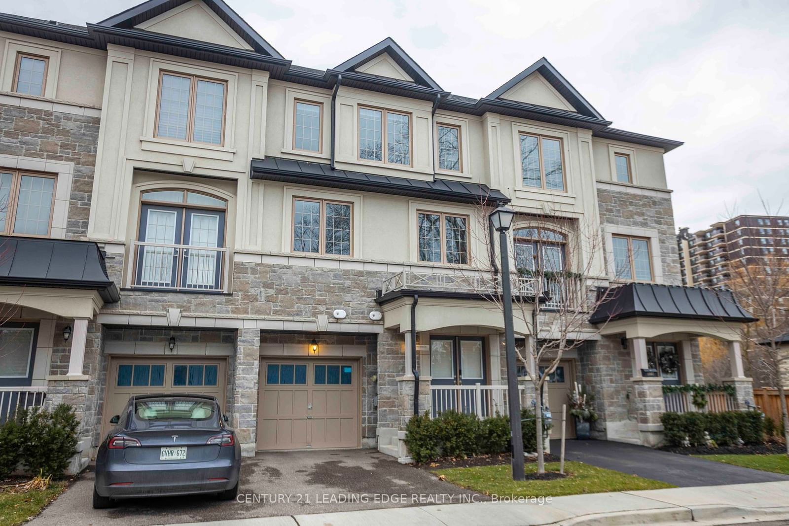 Townhouse leased at 1983 Oana Drive, Mississauga, Clarkson, L5J 0A4 - MLS: W11898055