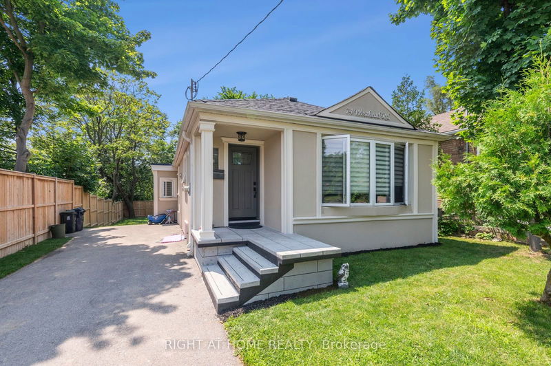 74 Westhead Rd, Toronto, Ontario (MLS W11898236)