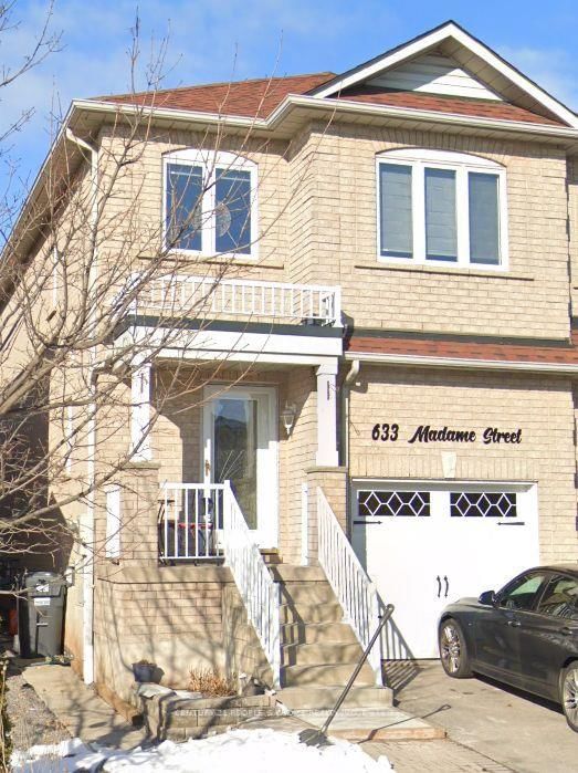 633 Madame Street