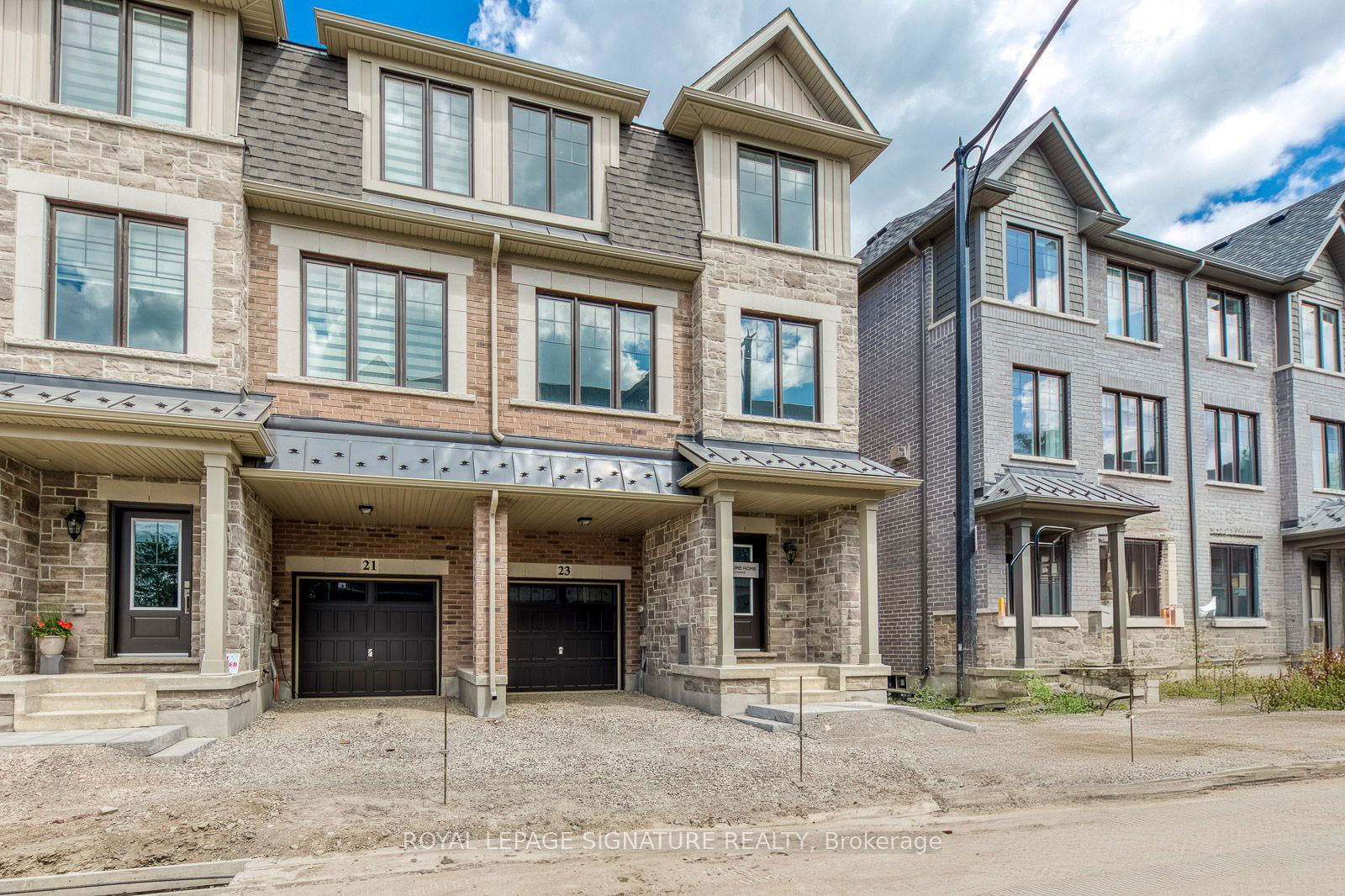 Townhouse for sale at 23 Folcroft Street, Brampton, Credit Valley, L6Y 0B6 - MLS: W11899855