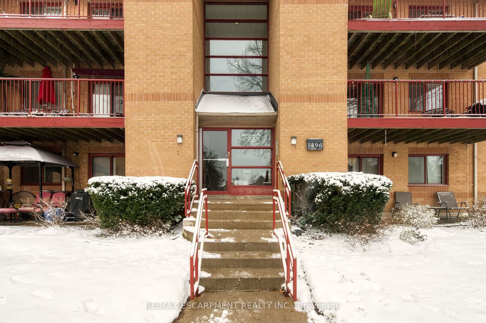 Condo leased at 134-1496 Pilgrims Way, Oakville, 1007 - GA Glen Abbey, L6M 3G9 - MLS: W11899975