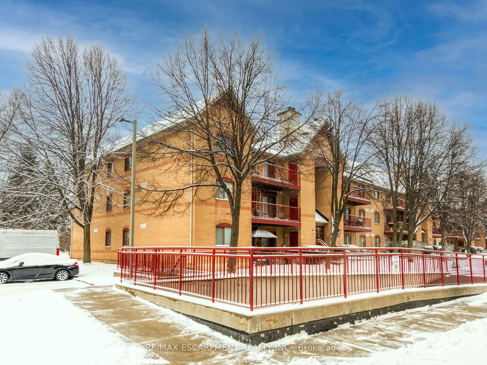 Condo leased at 134-1496 Pilgrims Way, Oakville, 1007 - GA Glen Abbey, L6M 3G9 - MLS: W11899975