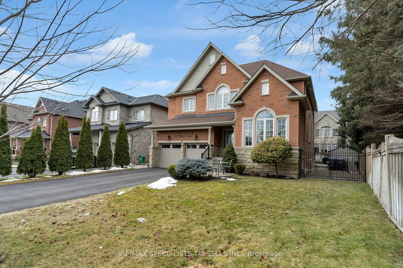 26 Antrim Crt, Caledon, L7C 1R1 | Image 2