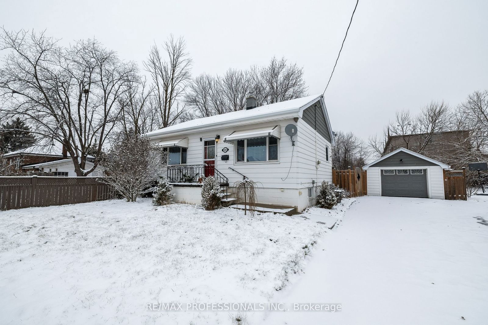 Detached House leased at 1045 Helena Street, Burlington, Freeman, L7R 3V5 - MLS: W11900310