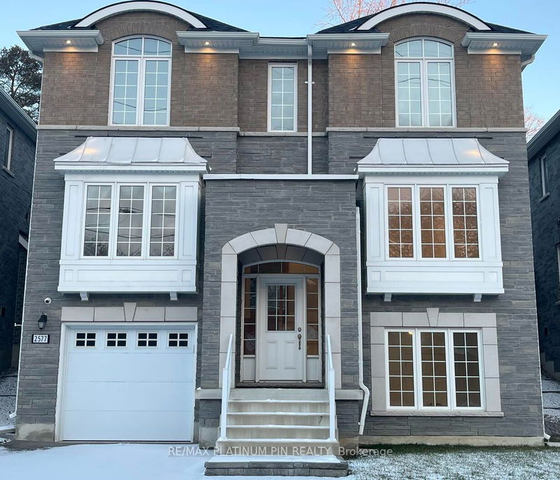 home for sale on 2577 Islington Avenue