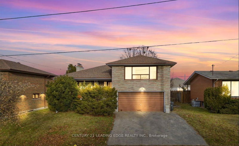 home for lease on 51 Hallsport Crescent