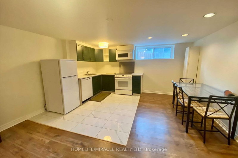 18 Shadowbrook Dr, Toronto, M9B 5K9 | Image 3