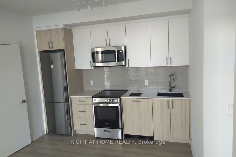 home for lease on 810-1195 The Queensway N/A
