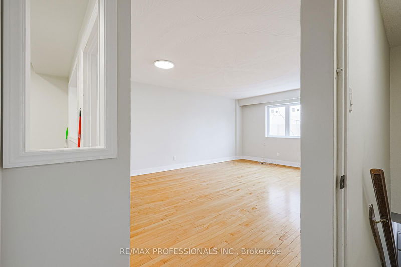 Room2