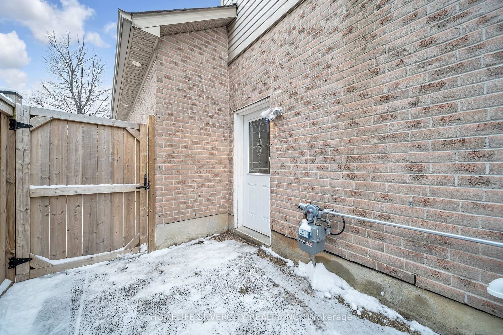 Listing Image 33