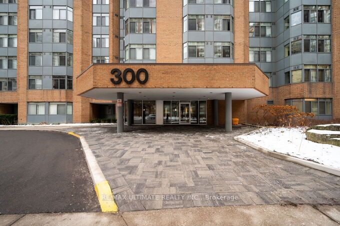 Condo for lease at 1208-300 Webb Drive, Mississauga, City Centre, L5B 3W3 - MLS: W11902637