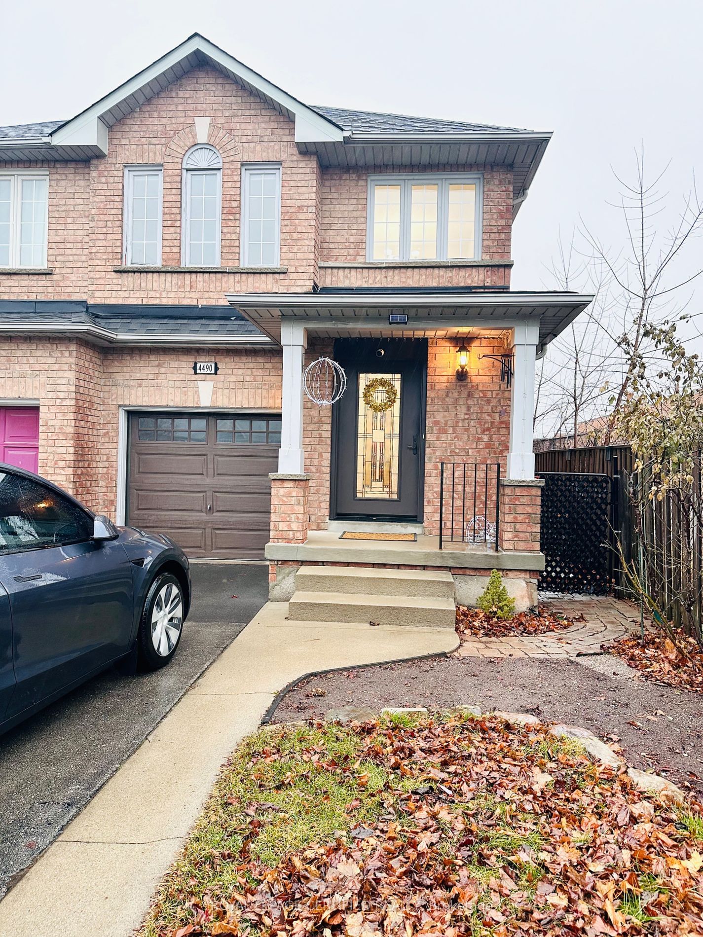 Townhouse leased at 4490 Victory Court, Burlington, Shoreacres, L7L 6J6 - MLS: W11903181