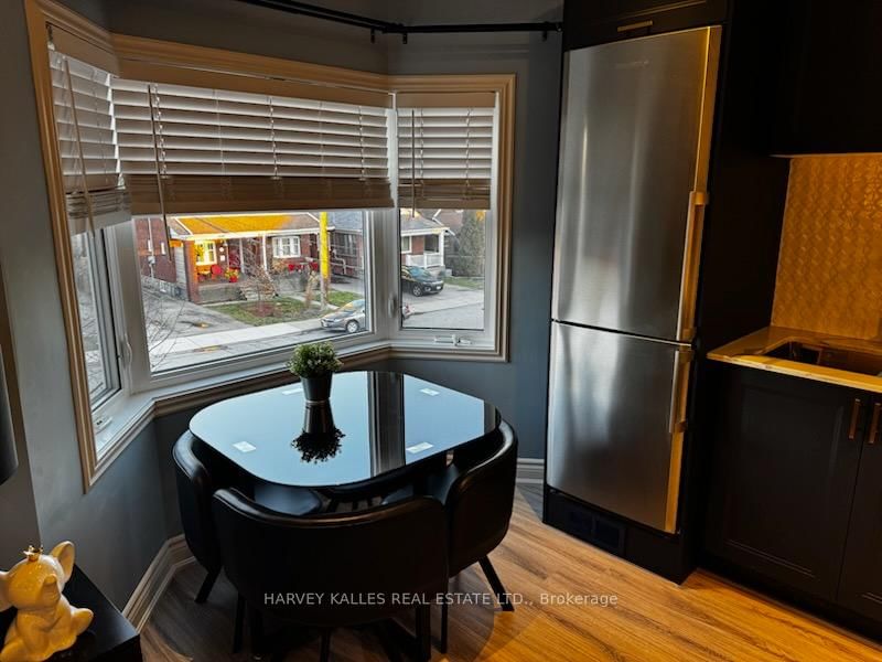 Semi-Detached House leased at 2nd Flr-118 Fifth Street, Toronto, New Toronto, M8V 2Z3 - MLS: W11903407