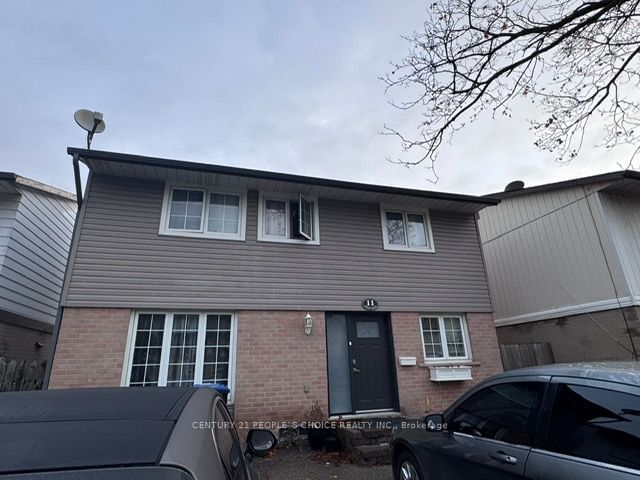 Detached House for lease at 11 Habitat Square, Brampton, Central Park, L6S 1X7 - MLS: W11903835