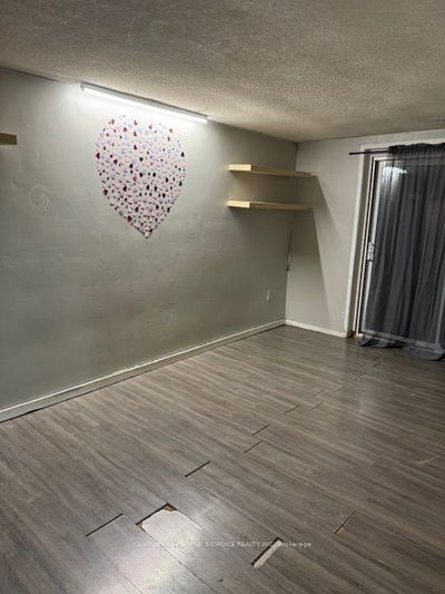 11 Habitat Sq, Brampton - Central Park image-0-3