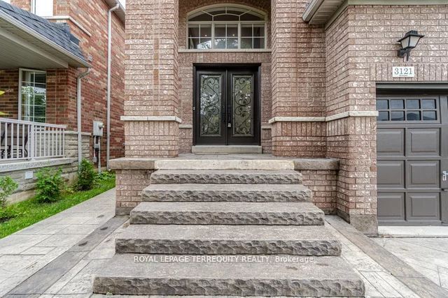 Detached House sold at 3121 Clipperton Drive, Mississauga, Churchill Meadows, L5M 0C2 - MLS: W11904015