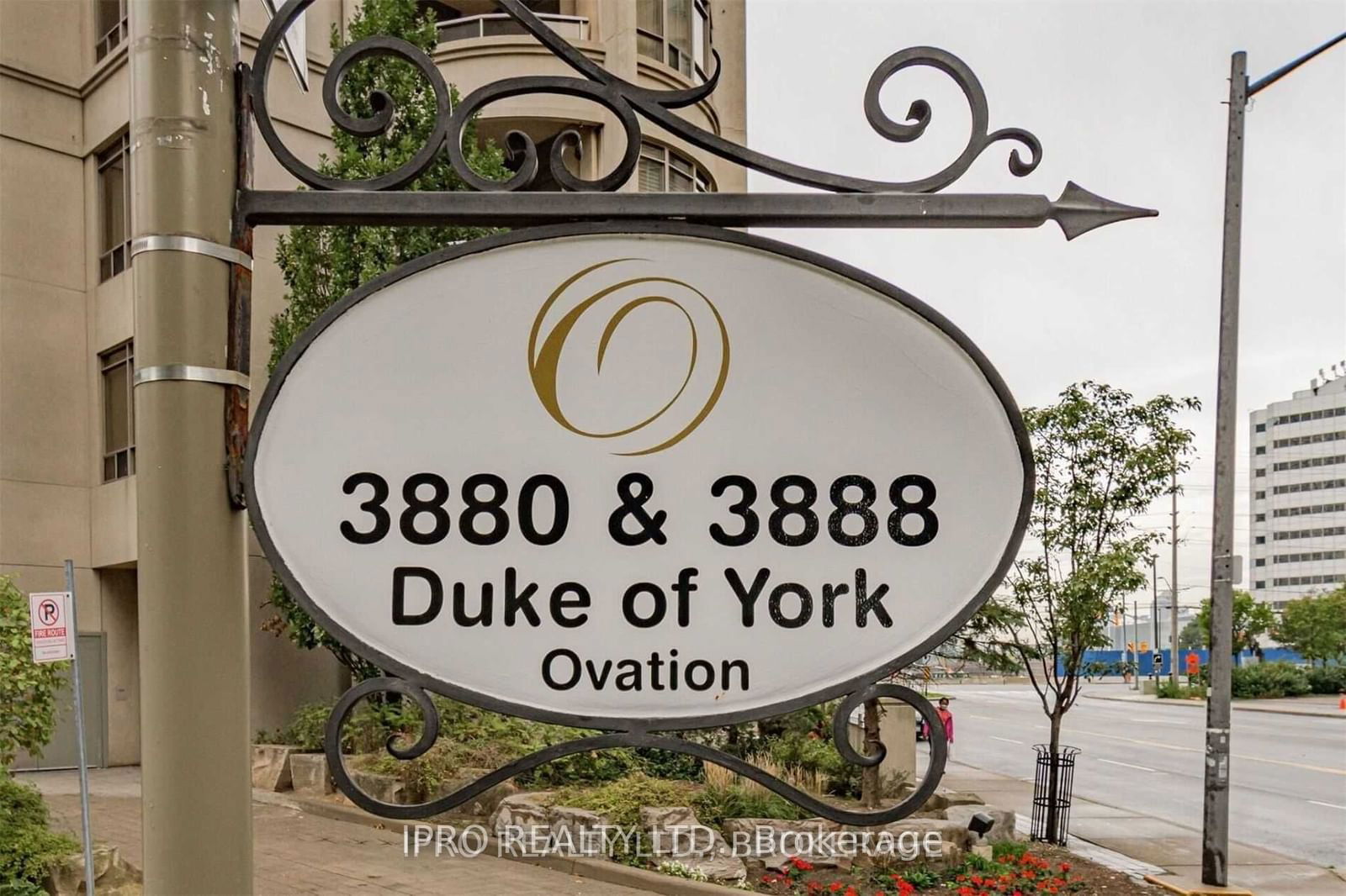 Condo for lease at 705-3880 Duke Of York Boulevard, Mississauga, City Centre, L5B 4M7 - MLS: W11904419