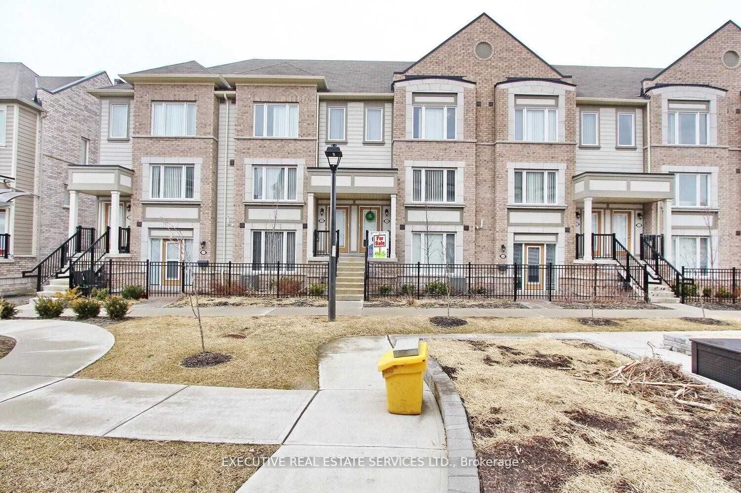 Townhouse leased at 125-1 Beckenrose Court, Brampton, Bram West, L6Y 6G2 - MLS: W11905226