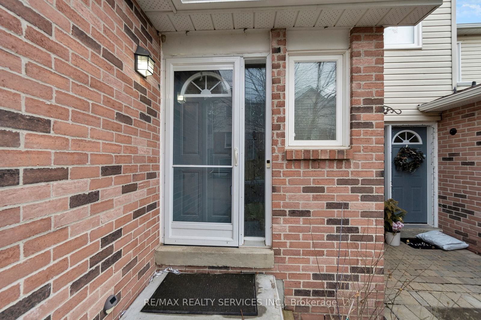 Townhouse leased at 130-90 Corey Circle, Halton Hills, Georgetown, L7G 5L7 - MLS: W11905250