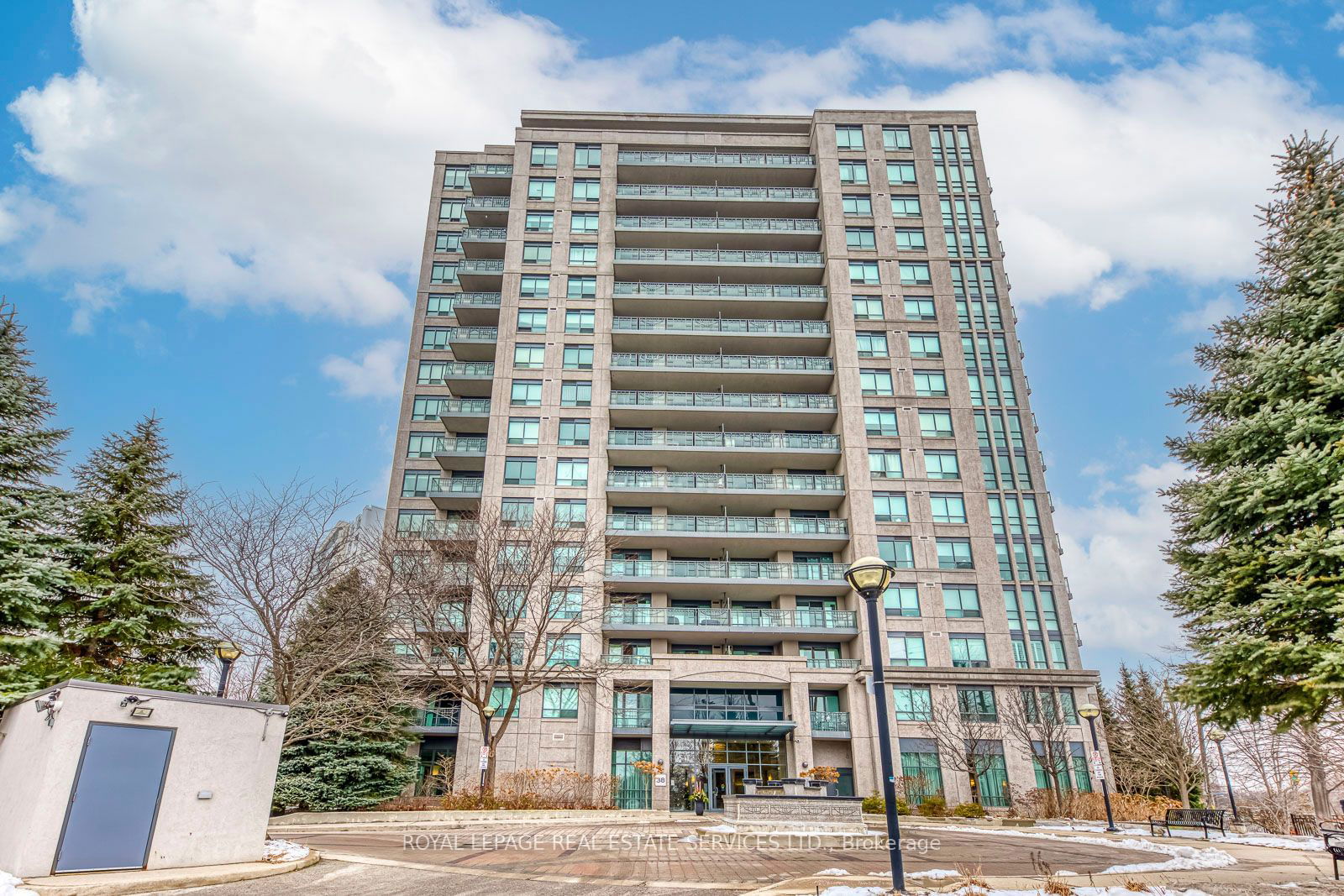 Condo for sale at 607-38 Fontenay Court, Toronto, Edenbridge-Humber Valley, M9A 5H5 - MLS: W11905422