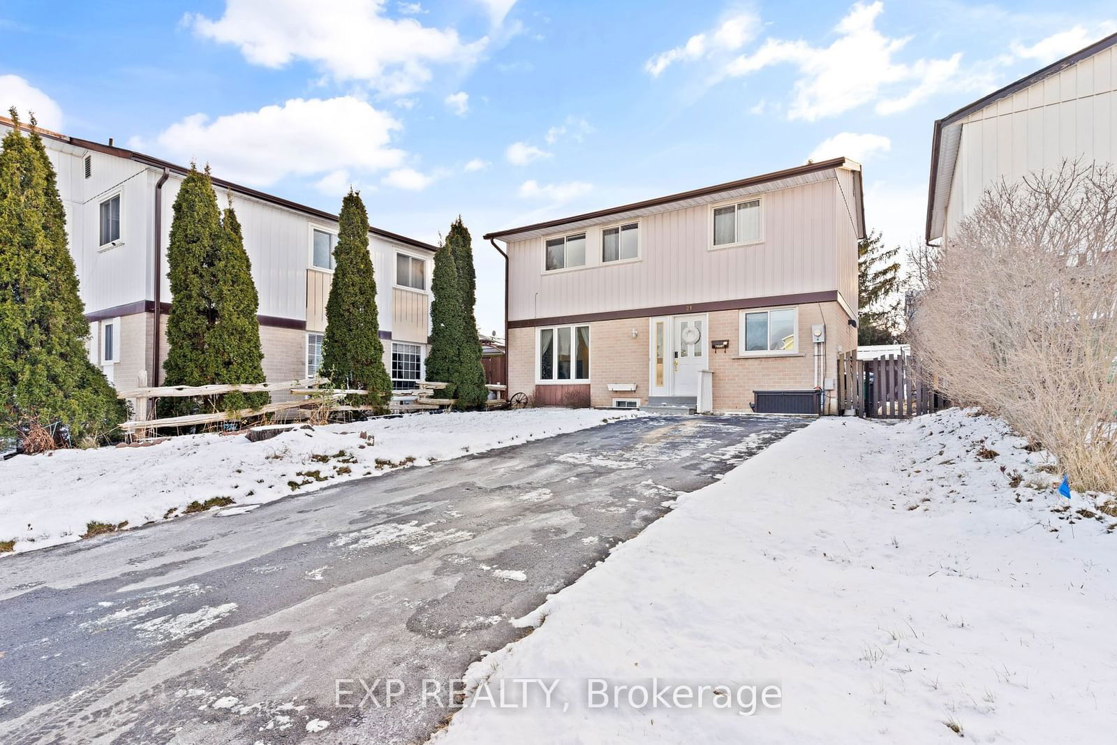 Detached House for lease at 21 Hamlet Court, Brampton, Central Park, L6S 1X5 - MLS: W11905460