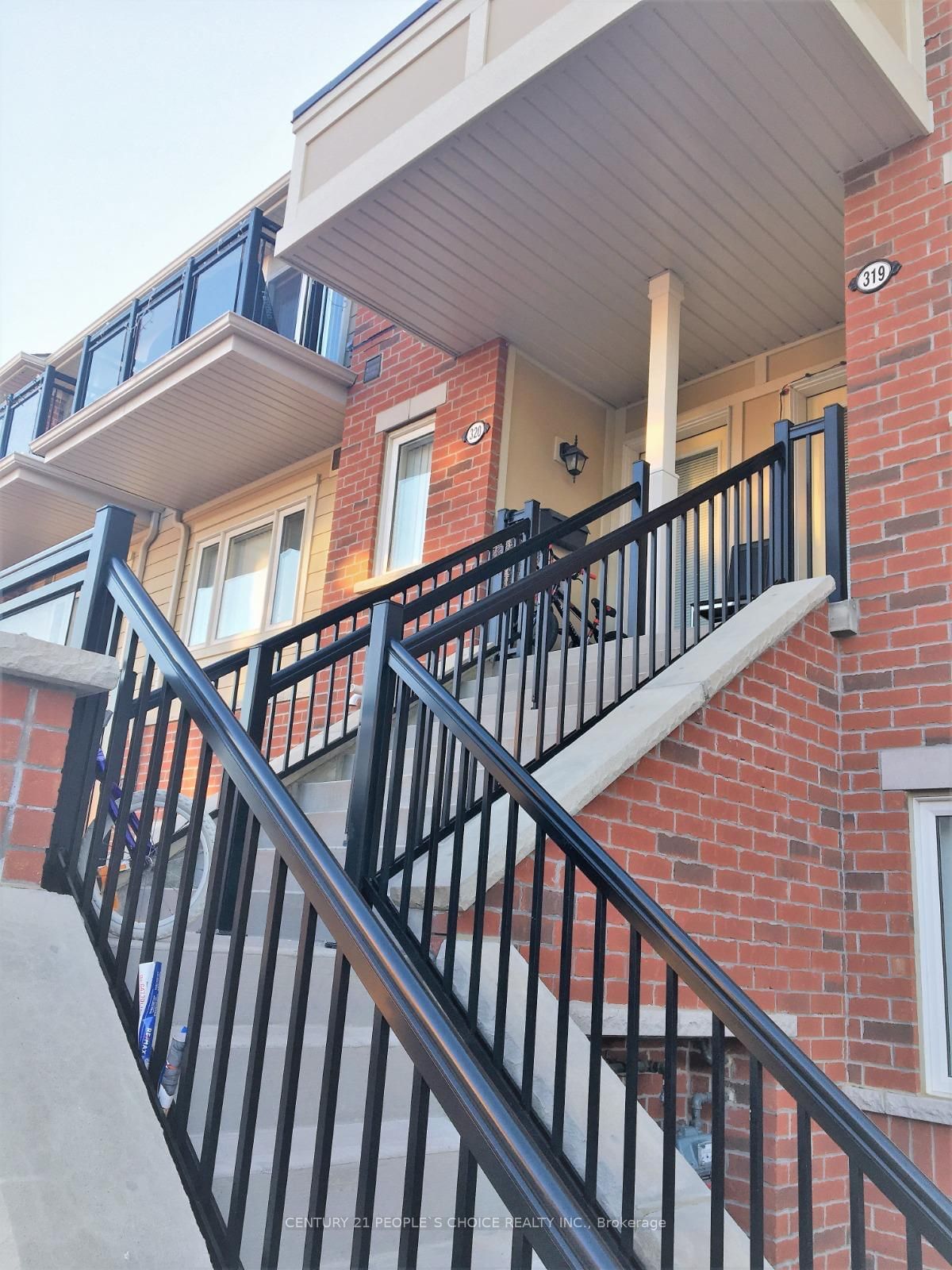 Condo leased at 319-250 Sunny Meadow Boulevard, Brampton, Sandringham-Wellington, L6R 3Y7 - MLS: W11905814