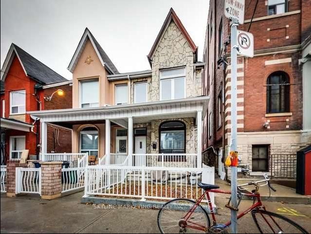 home for lease on Lower-809 Dovercourt Road