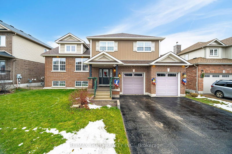 38 St. Paul's Pl, Orangeville - Orangeville image-0-0