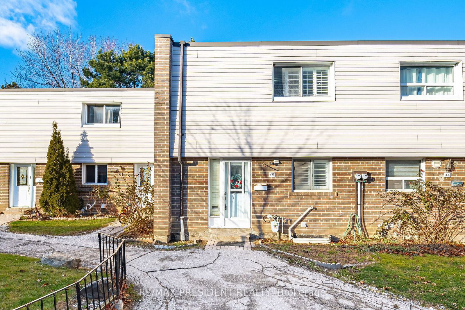 Townhouse for sale at 45-431 Silverstone Drive, Toronto, West Humber-Clairville, M9V 3K7 - MLS: W11906229