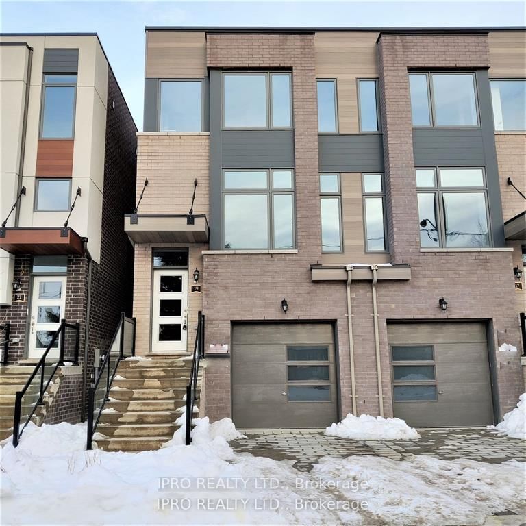 home for lease on Upper-19 Blackstone Street