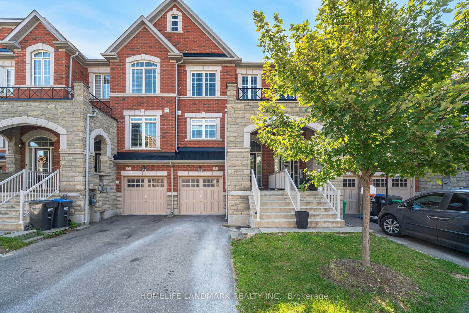 Townhouse leased at 7 Rockbrook Trail, Brampton, Northwest Brampton, L7A 4H8 - MLS: W11907099