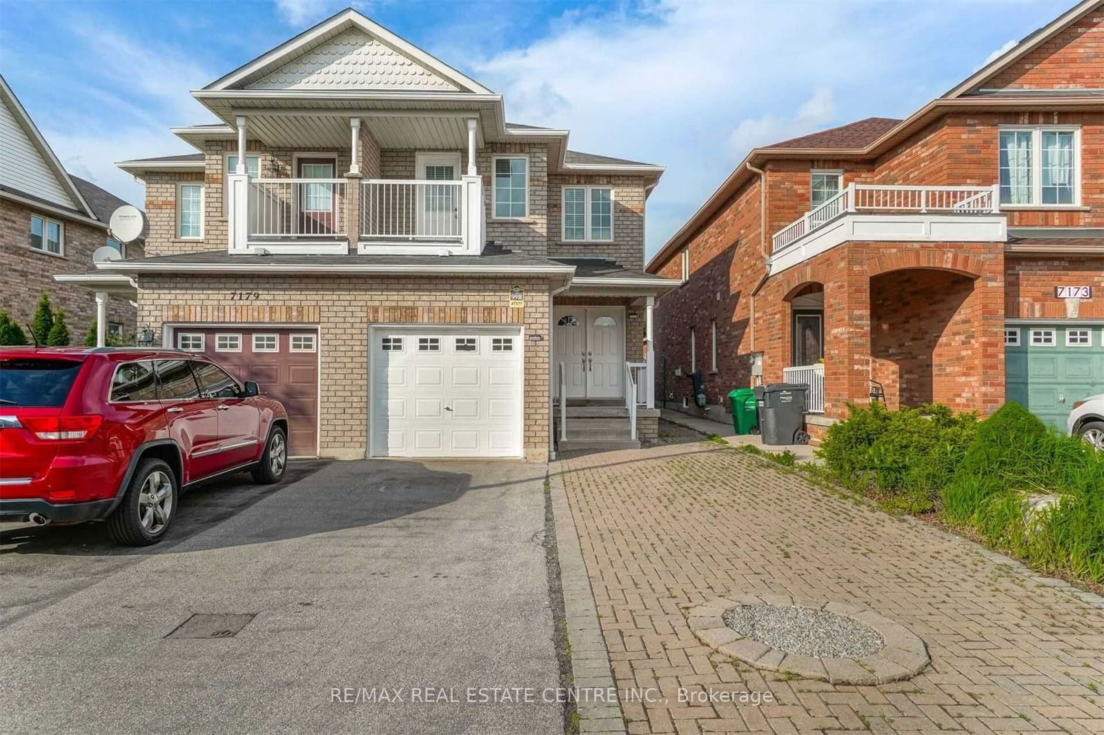 Semi-Detached House leased at 7177 Village Walk, Mississauga, Meadowvale Village, L5W 1X2 - MLS: W11907200