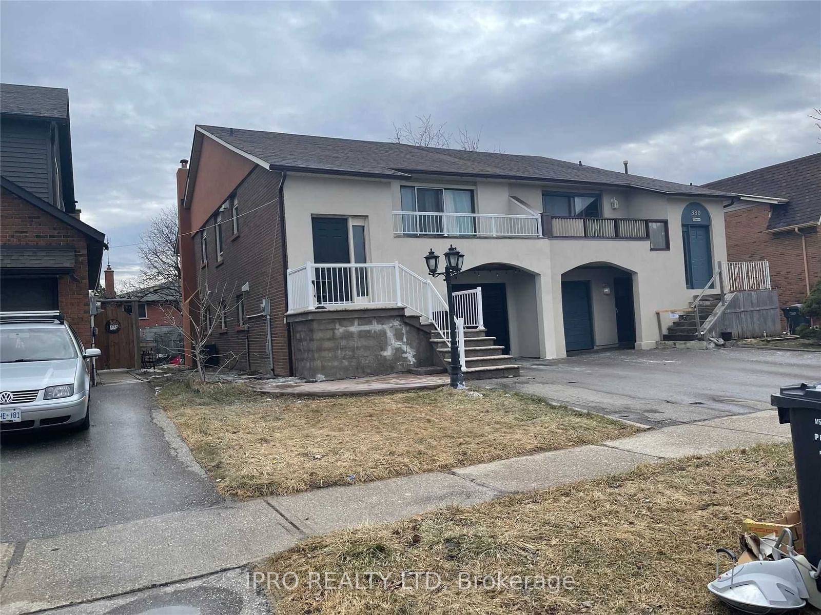 Semi-Detached House for lease at Upstair-382 Hansen Road, Brampton, Madoc, L6V 3P7 - MLS: W11907480