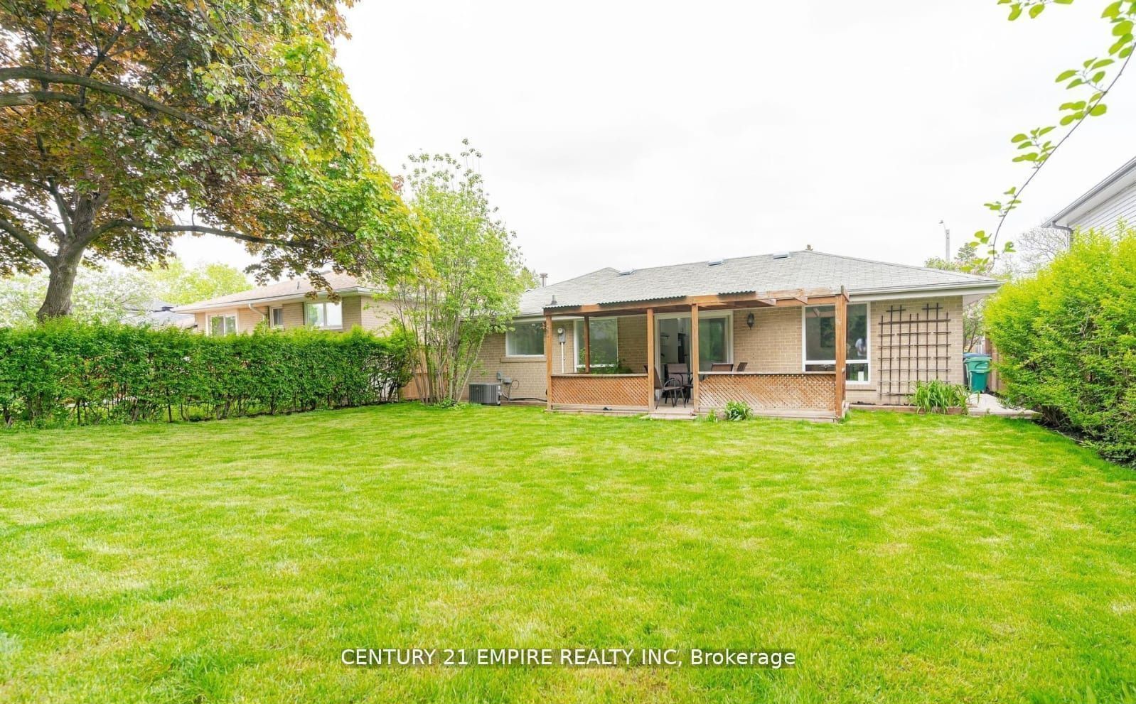 Building at 46 Staveley Crescent, Brampton, Brampton East