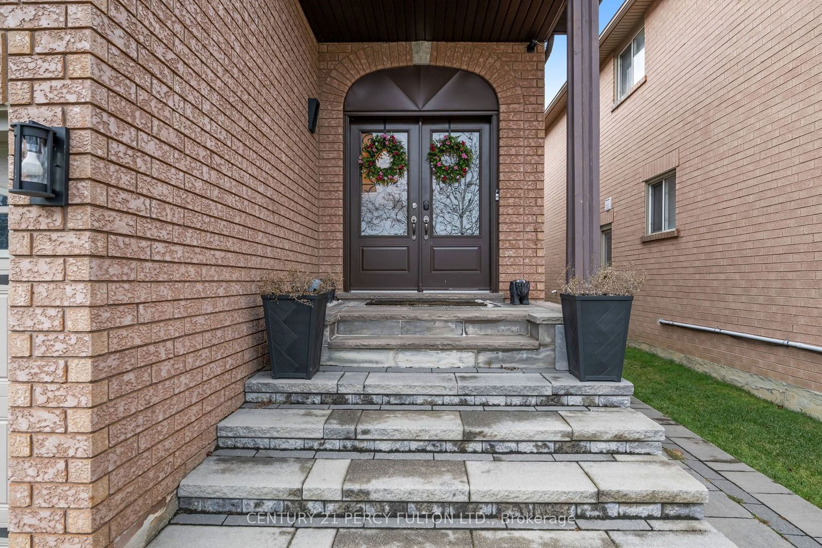 Detached House leased at 1315 Wesson Court, Mississauga, East Credit, L5V 2E6 - MLS: W11907710