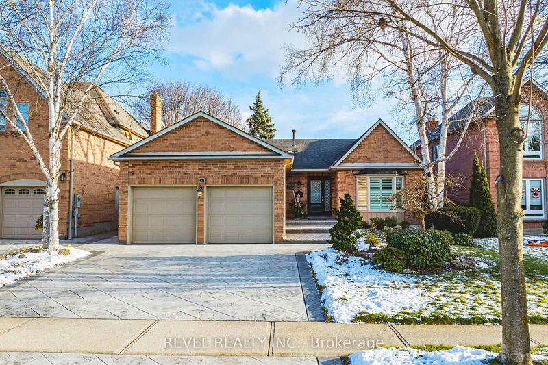home for sale on 1431 Ravensmoor Crescent