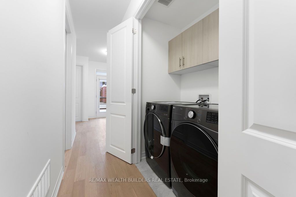 3 Crown Gate - Photo 36