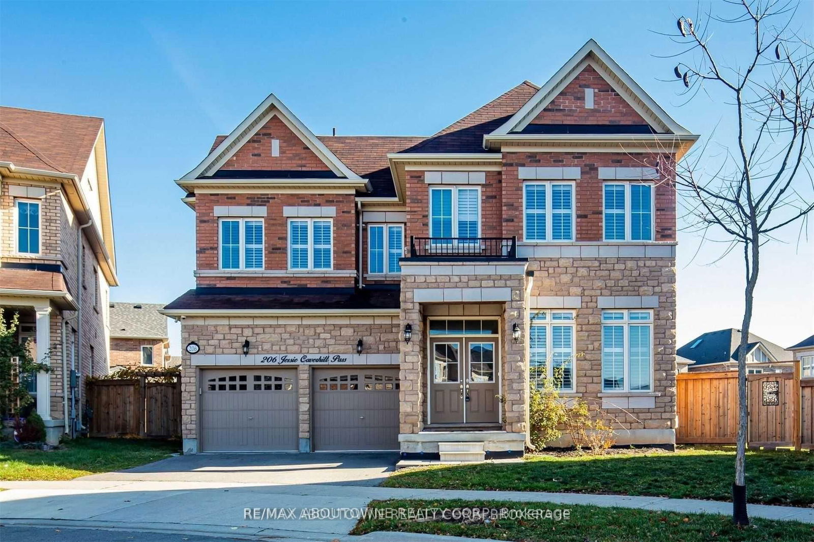 Detached House for lease at 206 Jessie Caverhill, Oakville, Rural Oakville, L6M 0Z6 - MLS: W11908551