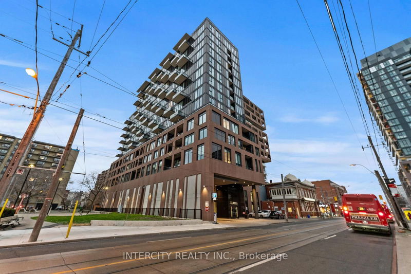 home for sale on 1217-270 Dufferin Street