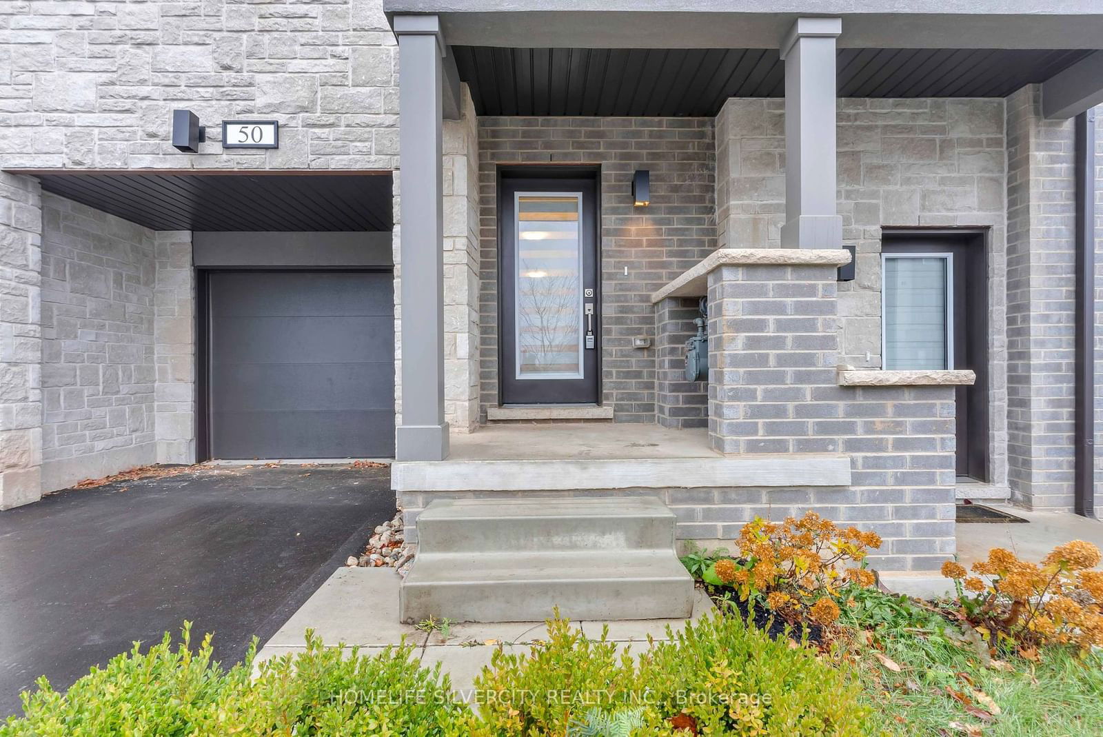 Townhouse sold at 50 Windtree Way, Halton Hills, Georgetown, L7G 0C4 - MLS: W11909827