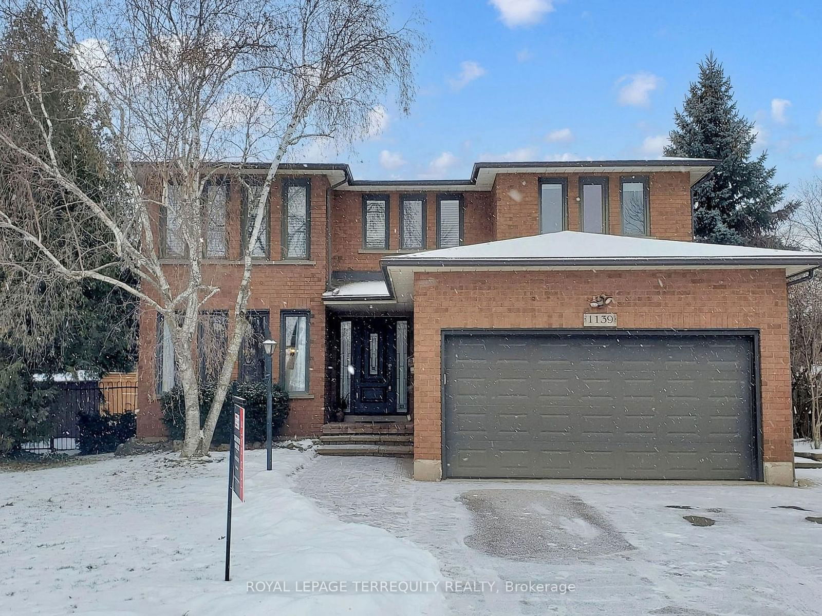 Detached House for sale at 1139 Manor Road, Oakville, 1007 - GA Glen Abbey, L6M 1G3 - MLS: W11909872