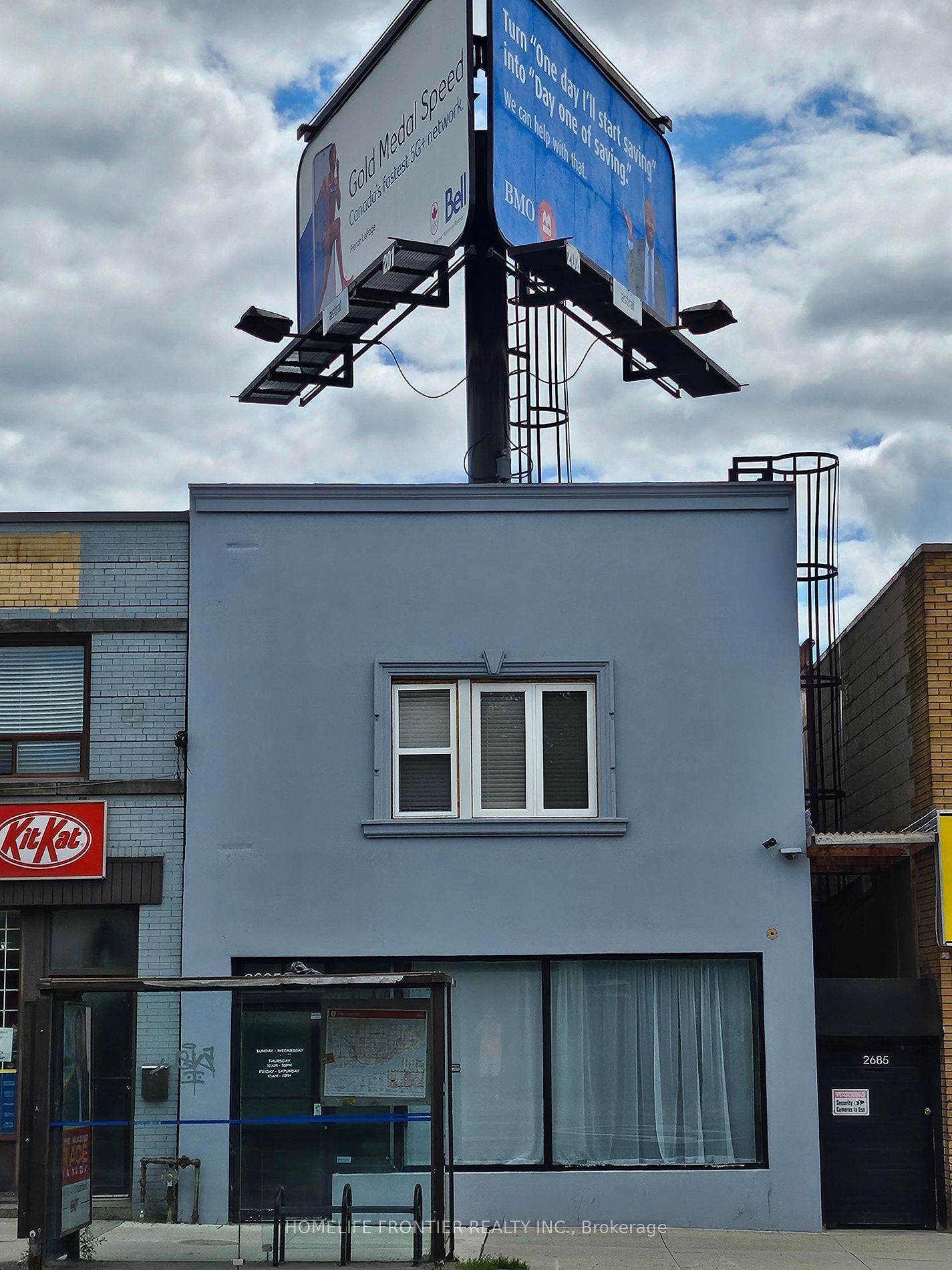 Commercial/Retail leased at 2685 Eglinton Avenue, Toronto, Keelesdale-Eglinton West, M6M 1T8 - MLS: W11909876