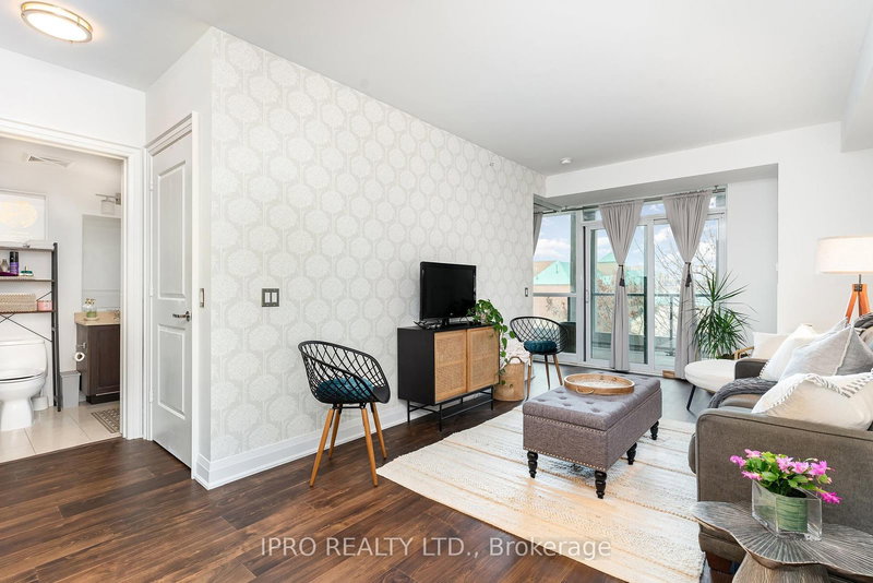 422 - 11 Bronte Rd, Oakville, L6L 0E1 | Image 3