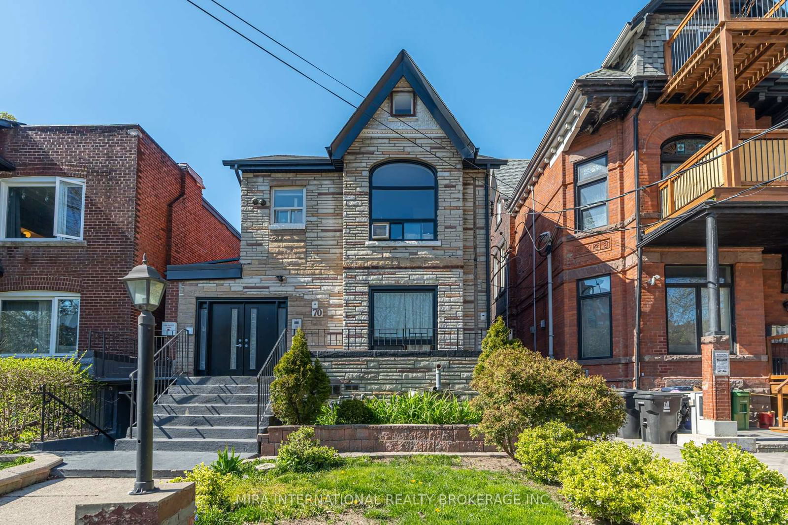 Detached House for lease at 102-70 Melbourne Avenue, Toronto, South Parkdale, M6K 1K7 - MLS: W11910097