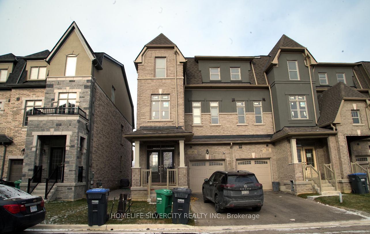 Townhouse leased at 36 Fox Sparrow Road, Brampton, Sandringham-Wellington North, L6R 4E1 - MLS: W11910113